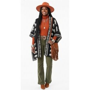 Black & Cream Elephant Pattern Boho Aztec Reversible Knit Sweater Wrap